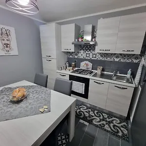 Casa vacanze Casa Fortuna, Aeroporto di Catania Fontana Rossa